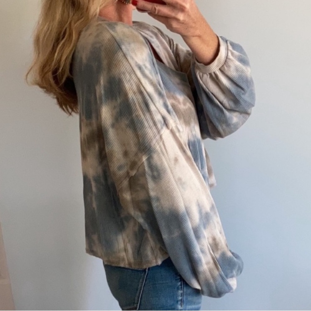 Cropped, Blue & Grey Tie Dye Top - Picture 4 of 8